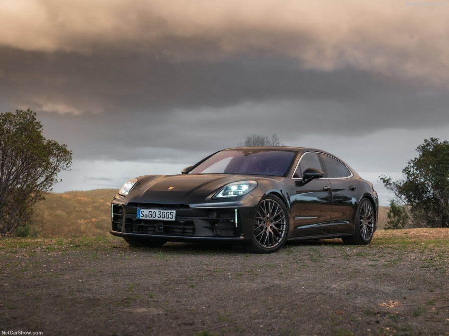 inewwomenporsche_84d53.jpg