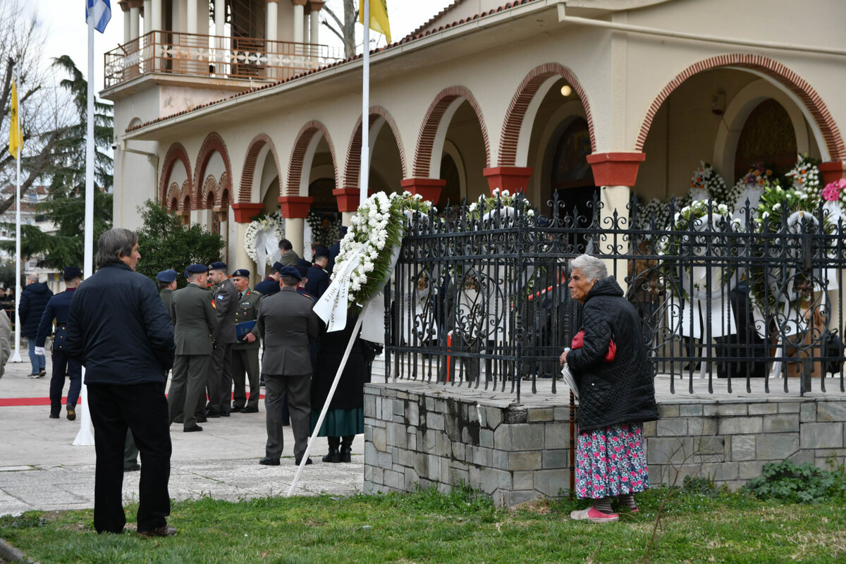 Τεμπη, Λαρισα, Φοιτητρια, Κηδεια