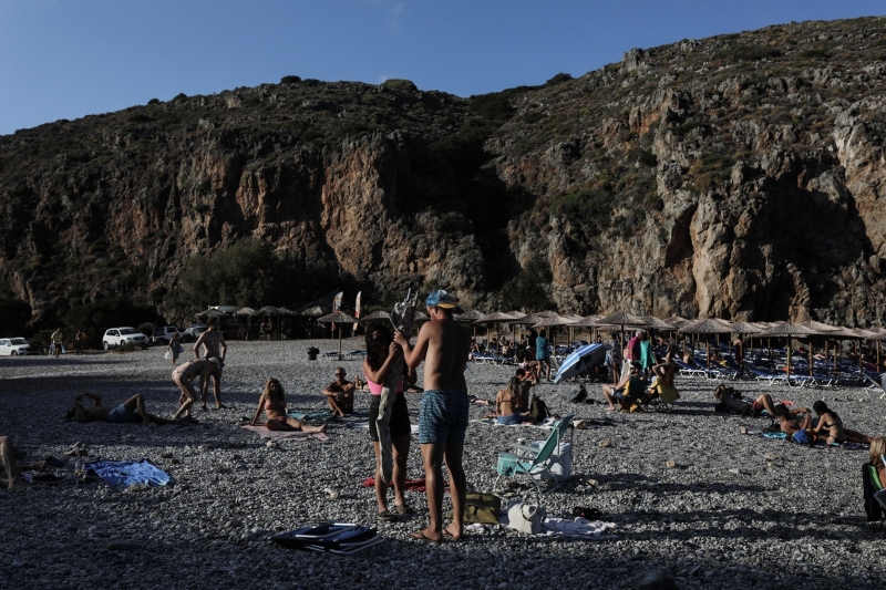 καυσωνας, καυσωνας Κλεων, καιρος, ζεστη, Ευρωπη, Μεσογειος, θερμοκρασια, μετρα, Δημοσιο, Ιδιωτικος Τομεας