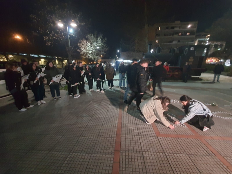 Τεμπη, τρενο, τρενα, τρενο Τεμπη, τρενα Τεμπη, τραγωδια Τεμπη, νεκροι Τεμπη, συγκρουση τρενων, βιντεο Τεμπη, φωτογραφιες Τεμπη