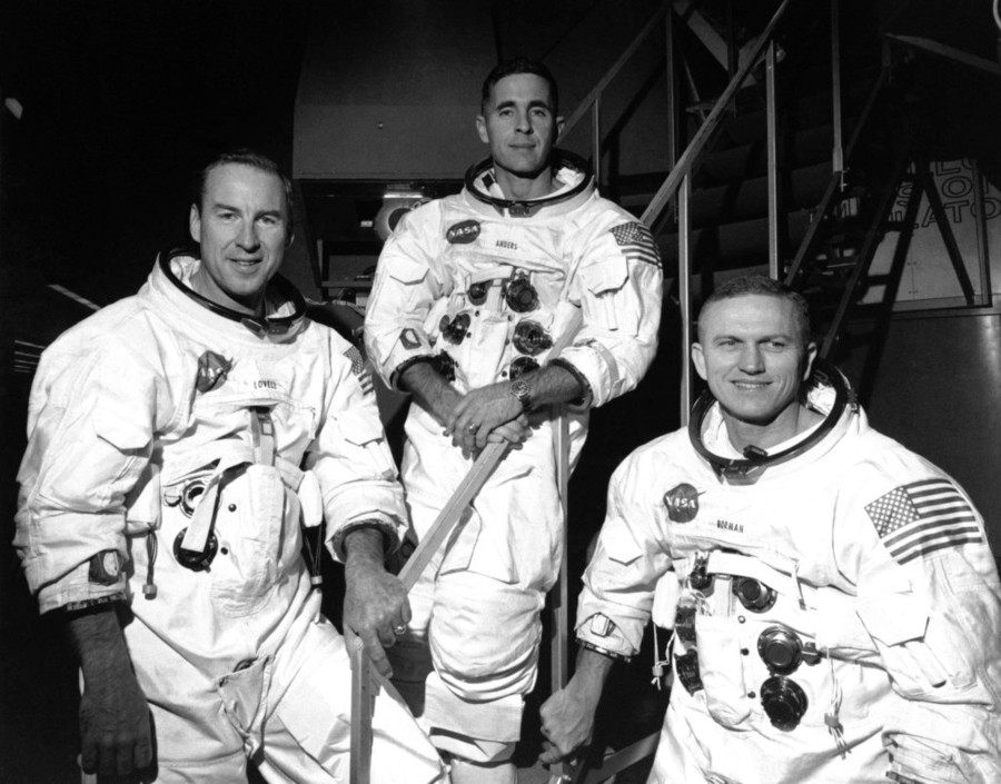 astronautes_50db0.jpg