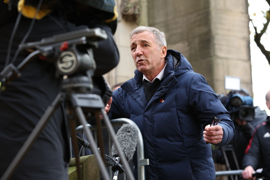 iEidiseis.gr | ΕΙΔΗΣΕΙΣ από την Ελλάδα & όλο τον κόσμο 14 kideia-bobby-charlton10_72bff.jpg