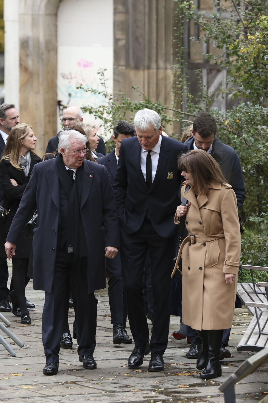 iEidiseis.gr | ΕΙΔΗΣΕΙΣ από την Ελλάδα & όλο τον κόσμο 19 kideia-bobby-charlton15_1501a.jpg