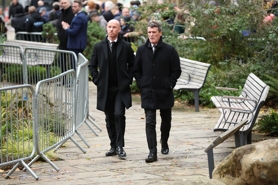 iEidiseis.gr | ΕΙΔΗΣΕΙΣ από την Ελλάδα & όλο τον κόσμο 6 kideia-bobby-charlton2_733cb.jpg