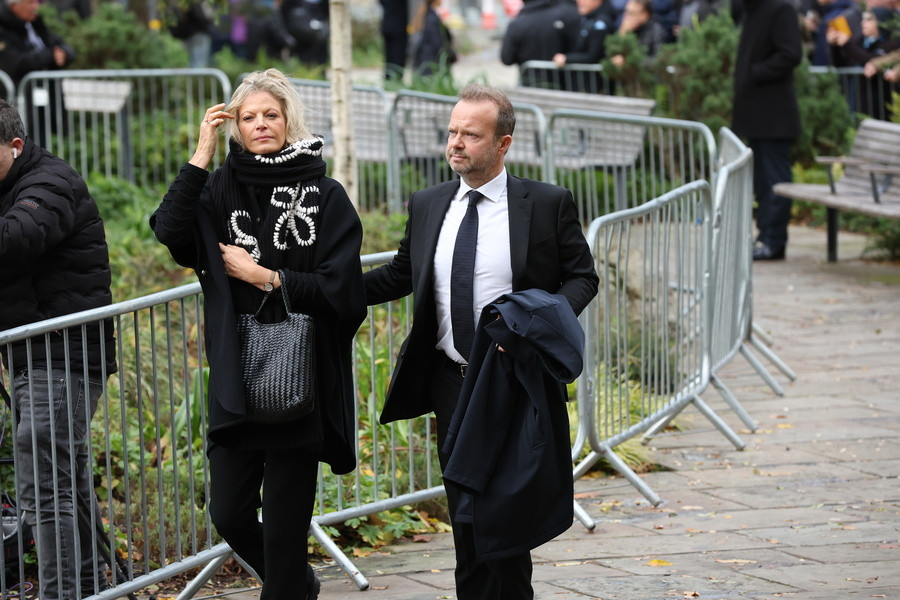 iEidiseis.gr | ΕΙΔΗΣΕΙΣ από την Ελλάδα & όλο τον κόσμο 7 kideia-bobby-charlton3_e368e.jpg