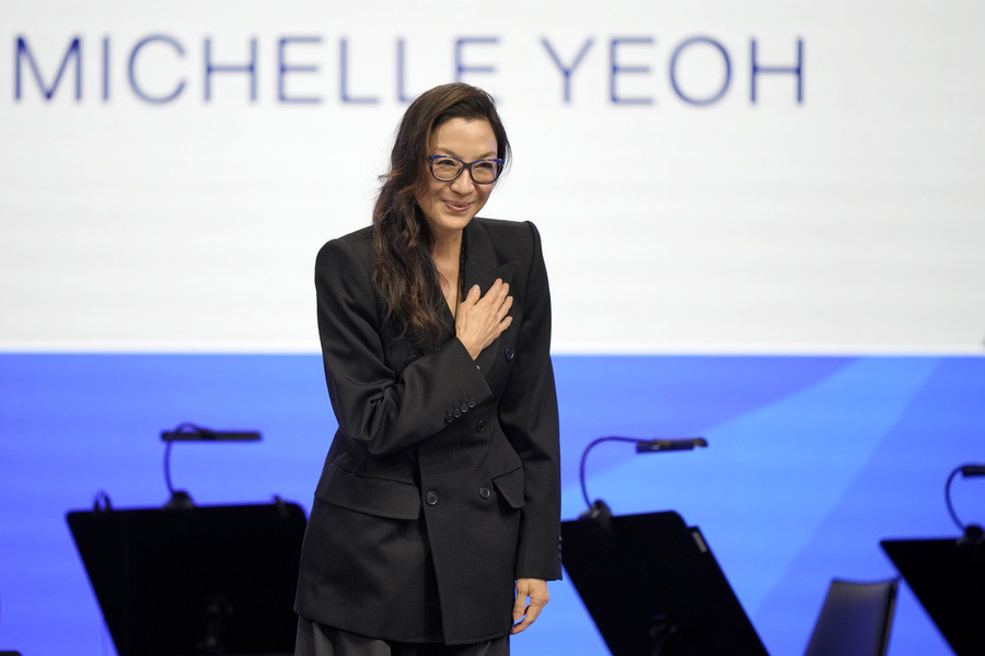 Michelle Yeoh 1 ffebc