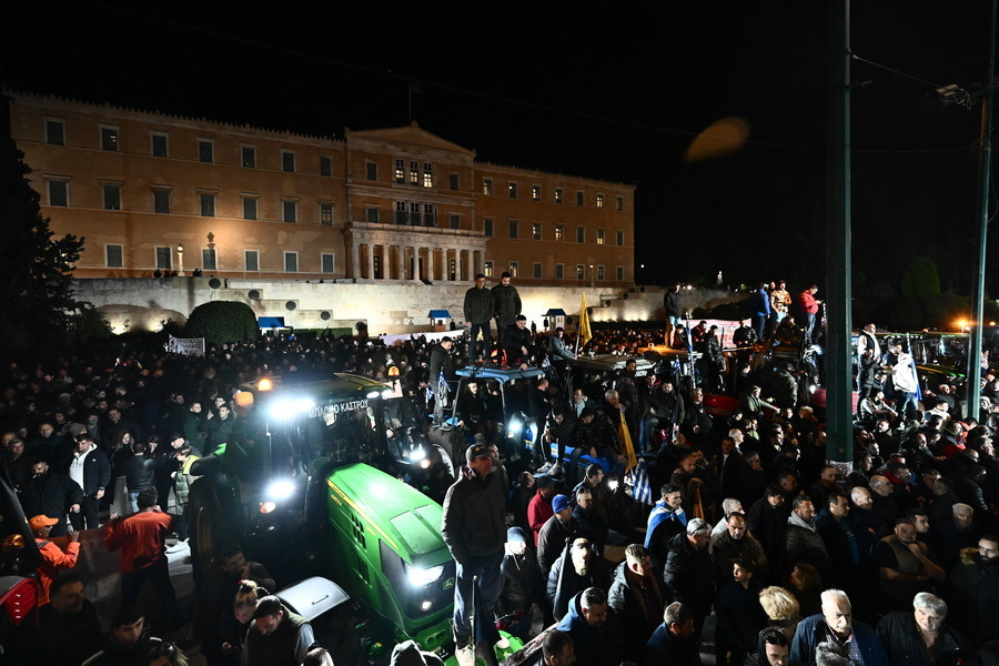 syntagma13_204d3.jpg