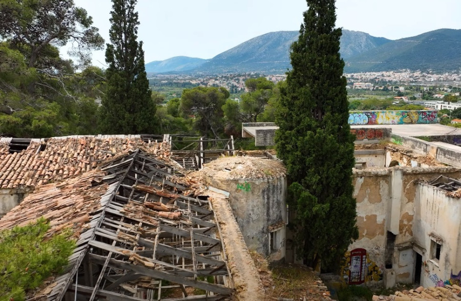 βιλα λεβιδη, φινοσ φιλμ ταινιεσ, studio finos film