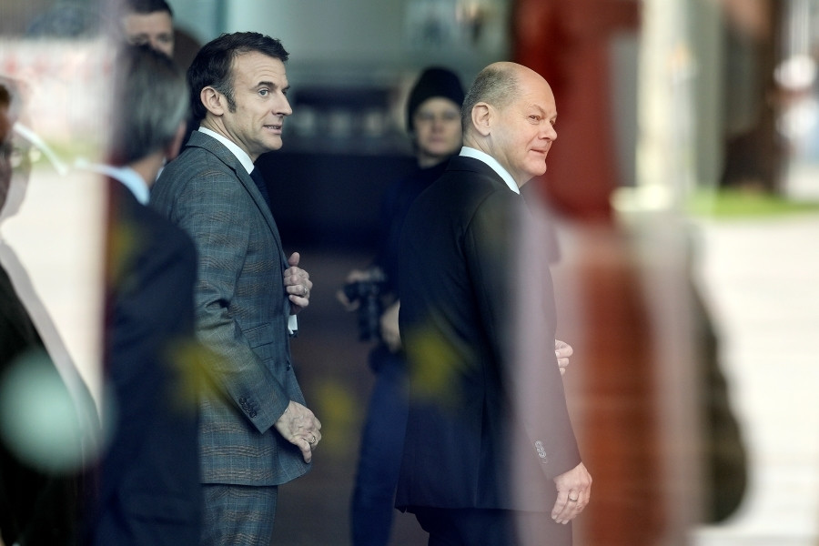 macron_soltz_8e719.jpg