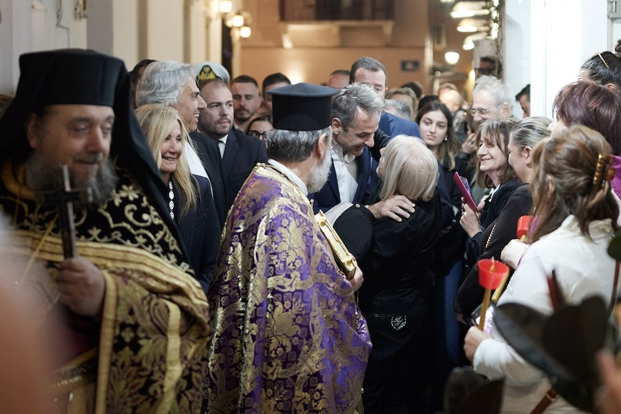 Κυριάκος Μητσοτάκης, Κυριάκος Μητσοτάκης Τήνος, Κυριάκος Μητσοτάκης Πάσχα, Μαρέβα Γκραμπόφσκι, Κυριάκος Μητσοτάκης Μαρέβα Γκραμπόφσκι