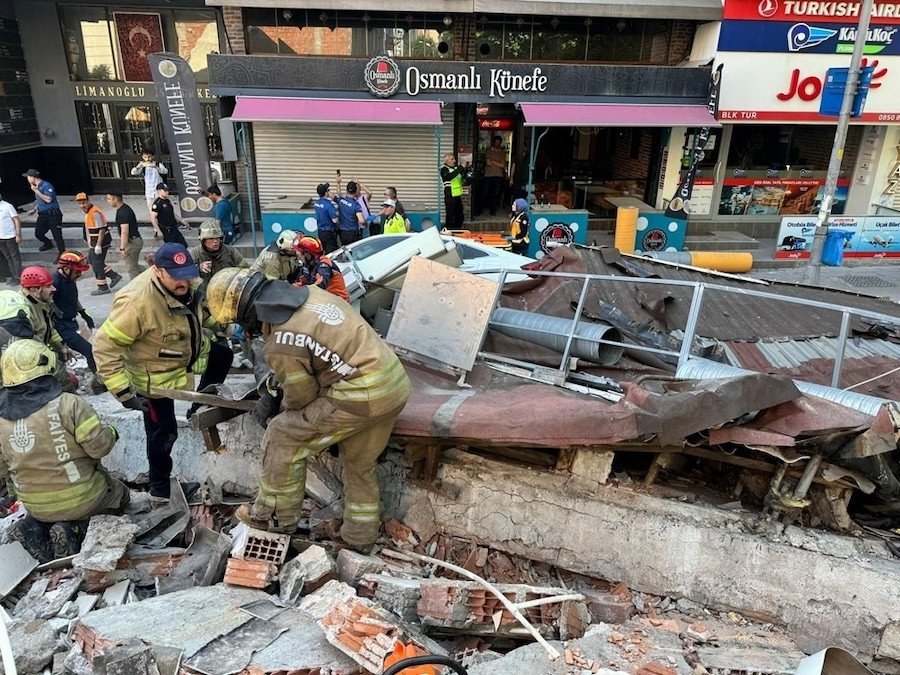 Κωνσταντινούπολη, Τουρκία, Κατάρρευση Κτηρίου, Κατάρρευση Κτιρίου
