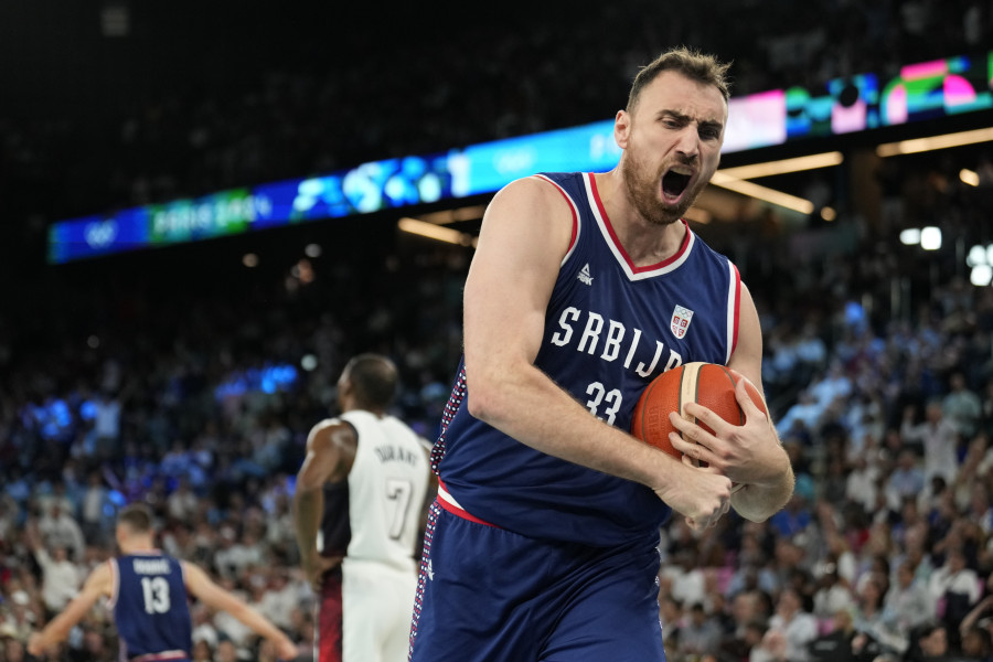 Στο τέλος οι Αμερικανοί λύγισαν τους απίστευτους Σέρβους με 95-91 (Εικόνες, Βίντεο) 1 AP24221738331742_f36bc.jpg