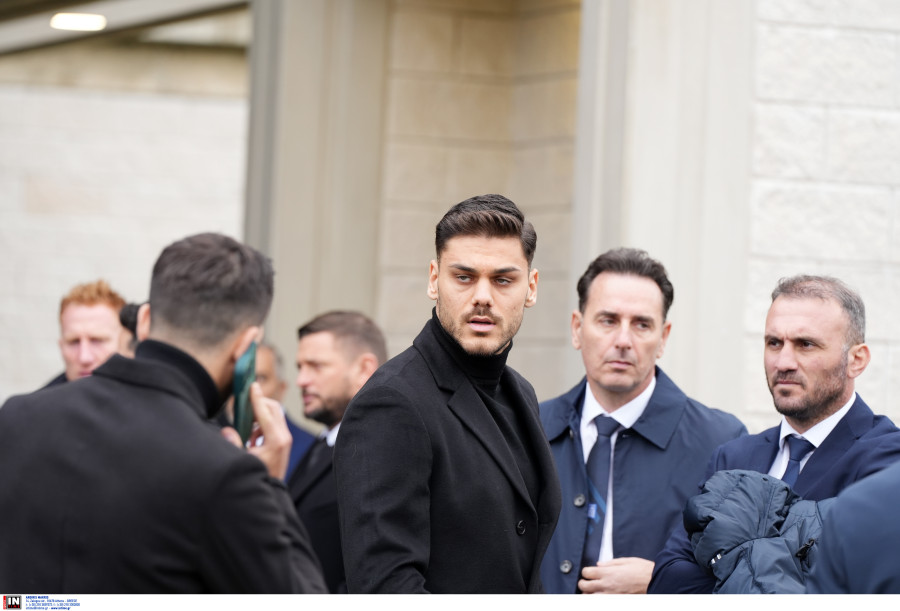 «Θα είσαι για πάντα στις καρδιές μας» 1 4436737_c27b0.jpg