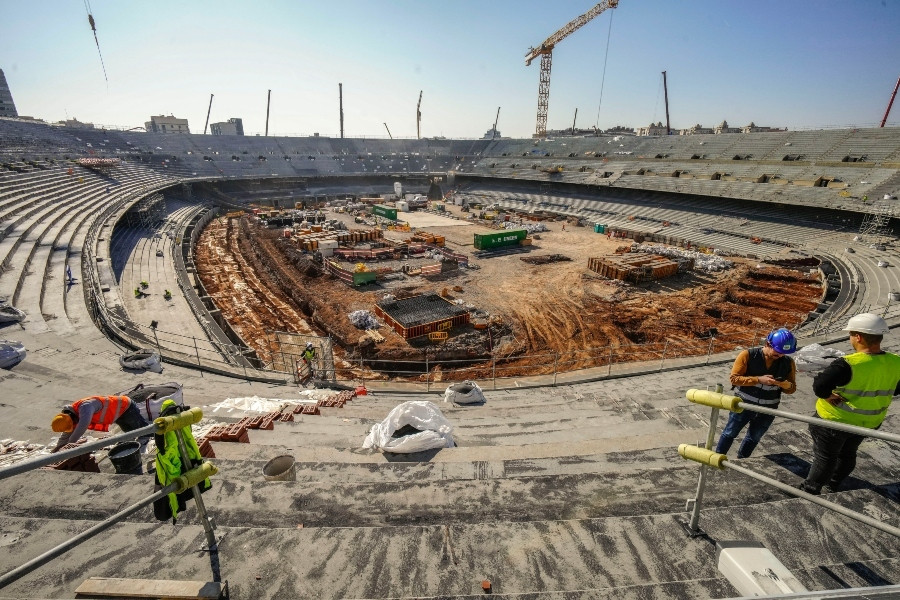 Camp_Nou_1_f8741.jpg