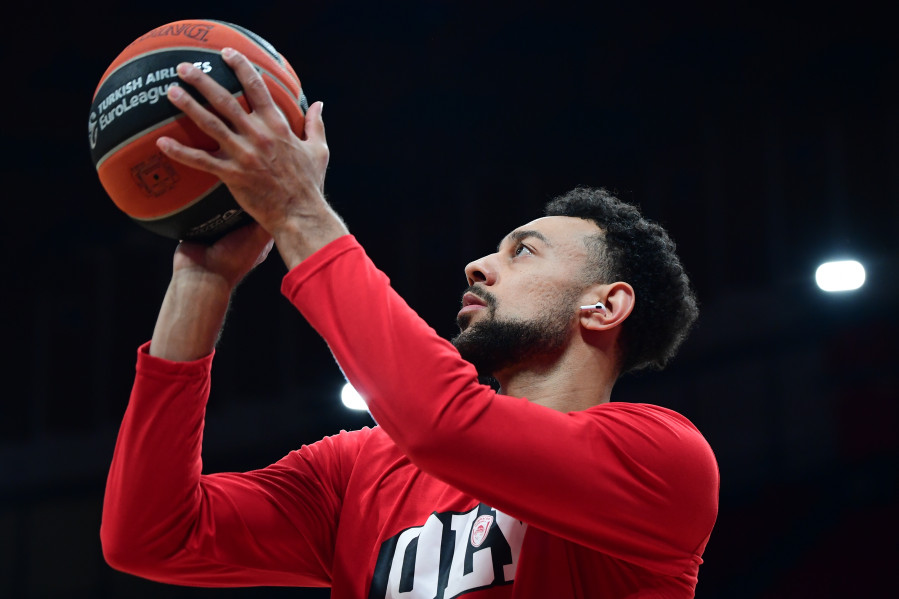 Στο ΣΕΦ ο γιος του Εργκίν Αταμάν (Eικόνες, Βίντεο) 2 6450507_e7fe6.jpg