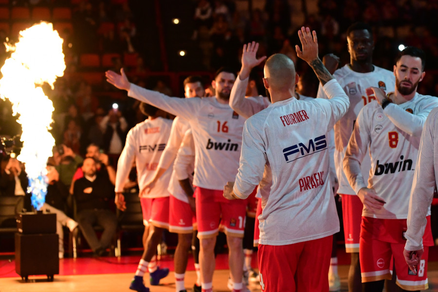 Στο ΣΕΦ ο γιος του Εργκίν Αταμάν (Eικόνες, Βίντεο) 3 6450592_9c171.jpg