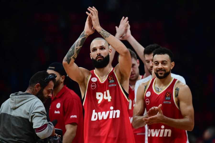 Κέρδισε και ανέβηκε στην κορυφή της Euroleague 5 6450777_0e15d.jpg