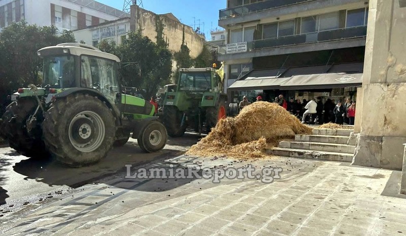 λαμια, αγροτες, ζωοτροφες,τρακτερ