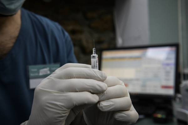 Εμβόλιο Pfizer/BioNTech: Παίρνει έγριση την επόμενη εβδομάδα στη Μεγάλη Βρετανία