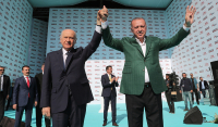 Τουρκία: Εκλογική κατρακύλα Ερντογάν – Μπαχτσελί «βλέπει» νέα δημοσκόπηση