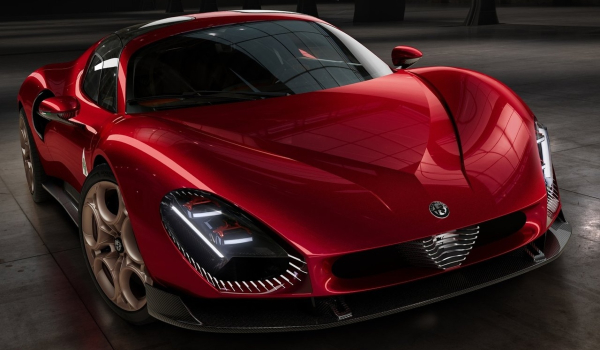 H Alfa Romeo επαναπροσδιορίζει «το ωραιότερο αυτοκίνητο του κόσμου»