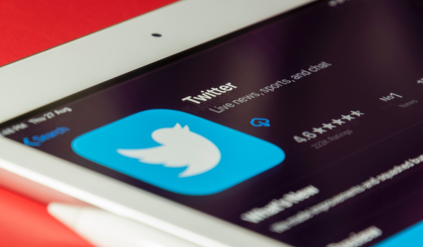 Πώς θα αντιδράσει το Twitter για να αποφύγει την εξαγορά από τον Έλον Μασκ