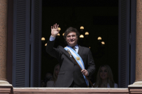 Αργεντινή: Ο Χαβιέρ Μιλέι ορκίστηκε πρόεδρος της χώρας υποσχόμενος ένα «σοκ» λιτότητας