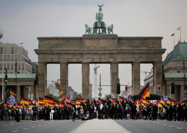 Εκτόξευση της ακροδεξιάς στη Γερμανία – Δεύτερη πολιτική δύναμη με διπλάσιο ποσοστό