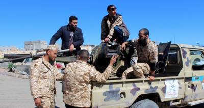 Εκατοντάδες νεκροί και τραυματίες στη Λιβύη από μάχες στην Τρίπολη