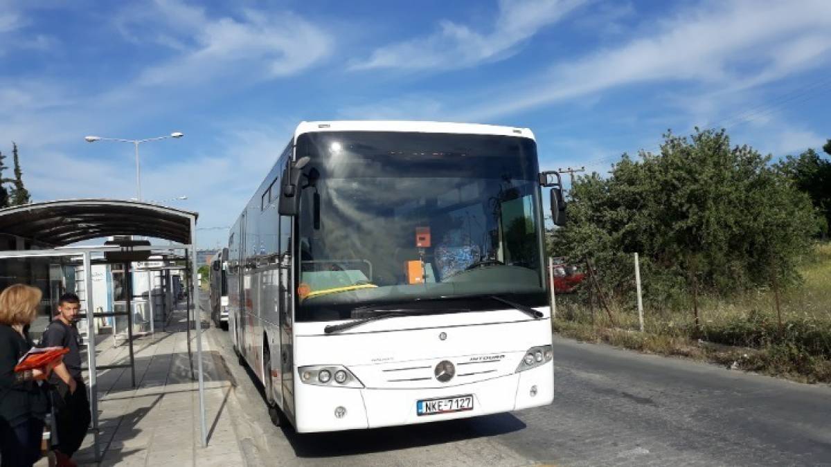 Γρεβενά: Λεωφορείο σε στάση κατευθυνόταν σε γκρεμό (video)