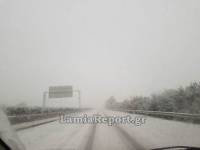Χιόνια στην Εθνική Οδό Αθηνών-Λαμίας