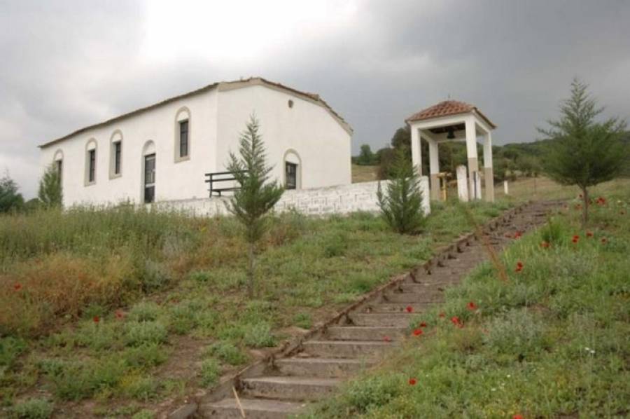 Ιερόσυλοι έκλεψαν 16 εικόνες από ναό στην Ελασσόνα