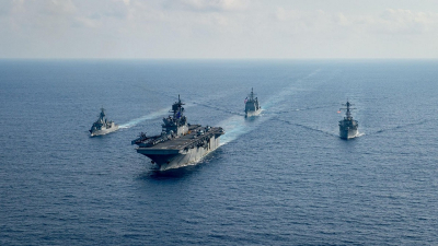Ταϊβάν: Αμερικανικά πολεμικά πλοία προστάτευσαν την άφιξη της Πελόζι