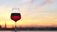 Έρευνα: Ένα ποτήρι κόκκινο κρασί ισούται με μια ώρα στο γυμναστήριο