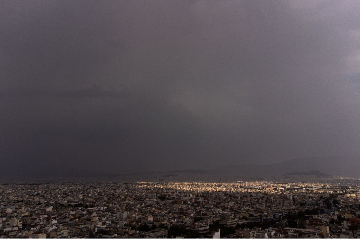 Κακοκαιρία LIVE: Πότε χτυπούν καταιγίδες την Αθήνα