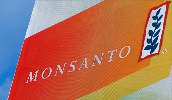 Πρόστιμο «μαμούθ» στη Monsanto: 857 εκατ. δολάρια για έκθεση πολιτών σε «αιώνια» χημικά PCB