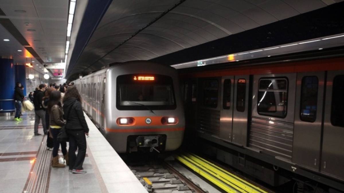 Πολυτεχνείο: Κλειστοί τρεις σταθμοί του μετρό το μεσημέρι