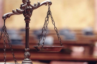 Μετωπική δικηγόρων - Πρωτοδικείου Αθήνας για τις καθυστερήσεις στη Δικαιοσύνη