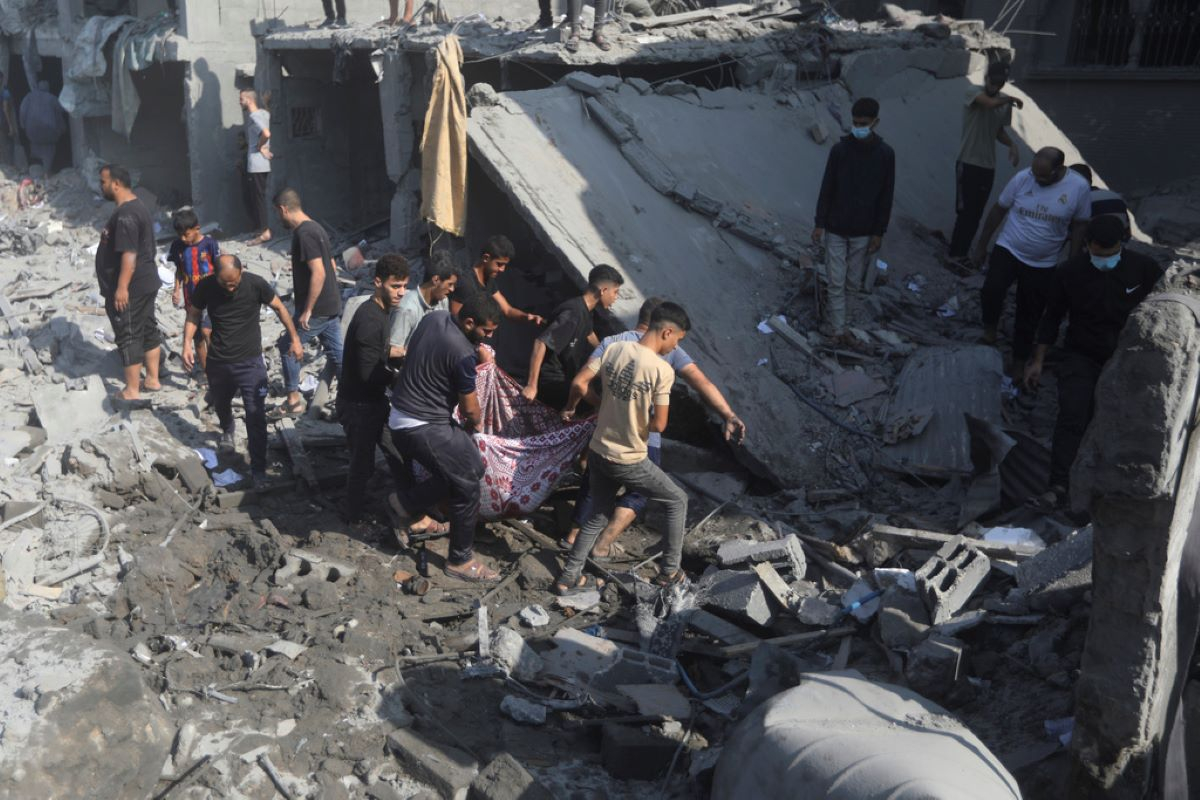 Γάζα: Πολύνεκρη ισραηλινή επιδρομή σε καταυλισμό προσφύγων
