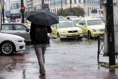 Κίνηση στην Αθήνα: Η βροχή έφερε μποτιλιάρισμα