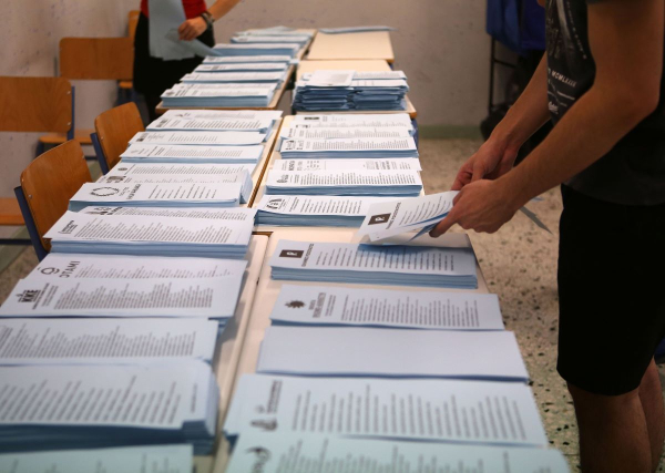 ΣΥΡΙΖΑ: Συνωστισμός υποψηφίων στις προκριματικές εκλογές για τη λίστα των Ευρωεκλογών