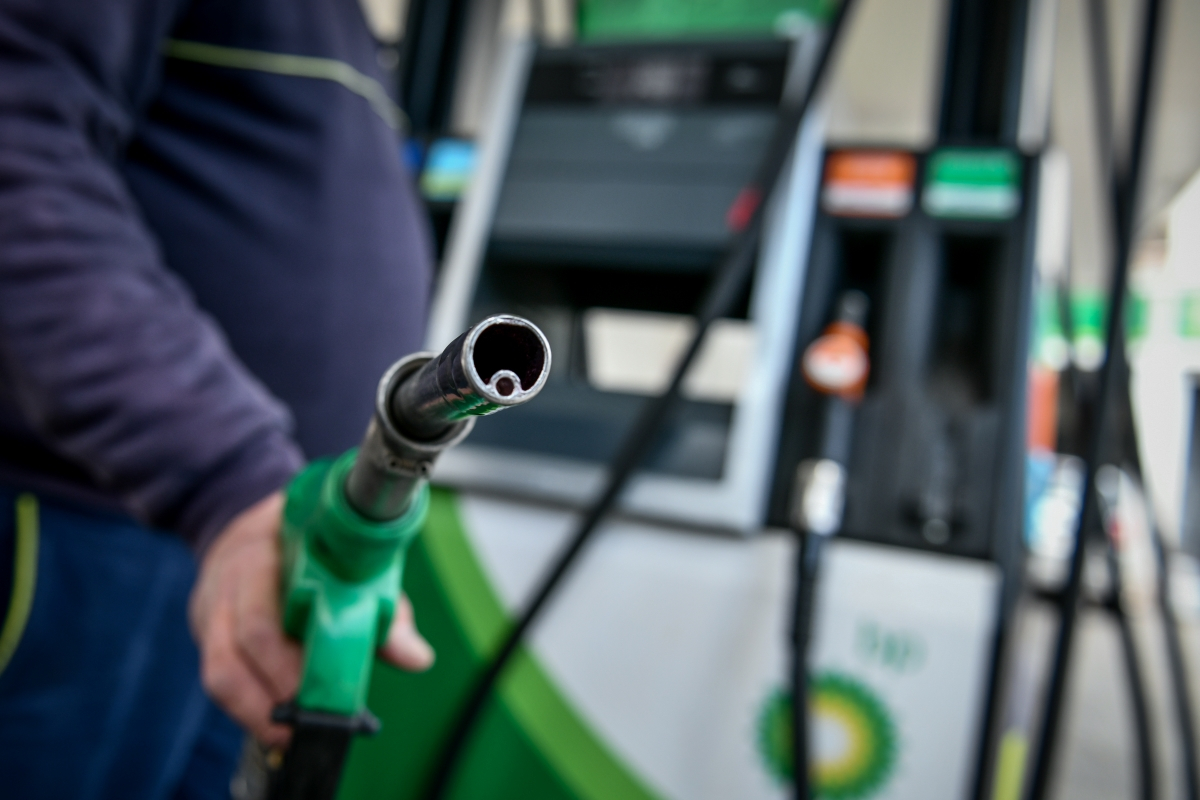Νέα μέτρα: Δύο χρόνια λουκέτο σε βενζινάδικα για νοθευμένα καύσιμα ή λαθρεμπορία καυσίμων