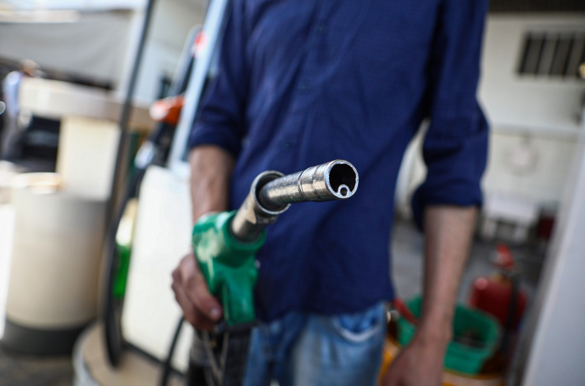 Fuel Pass: Ποιοι κάνουν αίτηση αύριο για το επίδομα βενζίνης