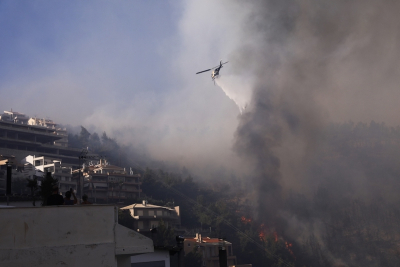 Φωτιά στη Βούλα: Καρέ - καρέ η τεράστια καταστροφή - Συγκλονιστικές φωτογραφίες