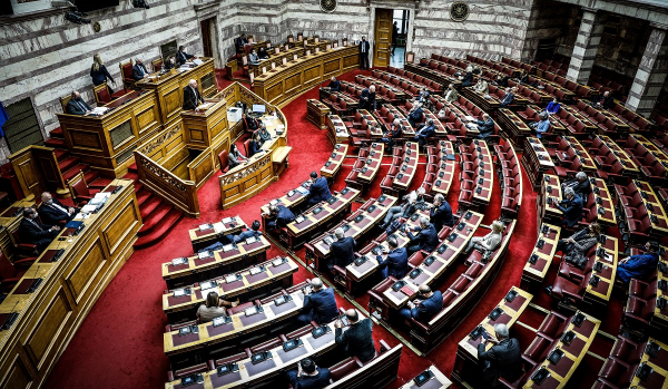 Βουλή: Ερώτηση ΣΥΡΙΖΑ για χρυσά bonus και golden boys στην ΕΡΤ