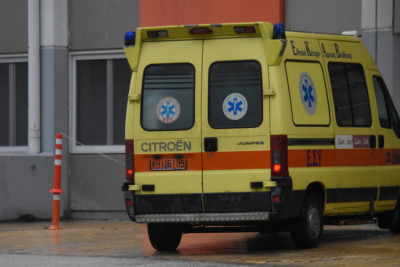 Γρεβενά: Εξετράπη το όχημα που είχαν κλέψει και κατέληξαν στο νοσοκομείo