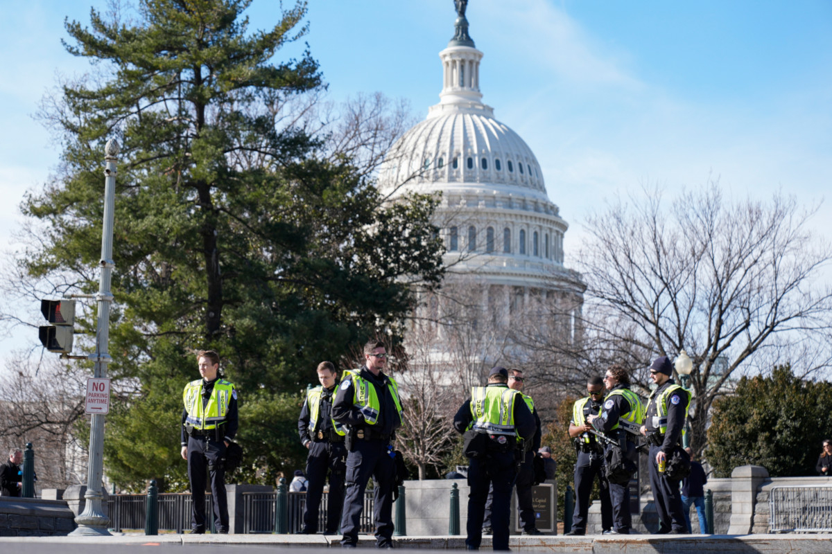 Συναγερμός στην Ουάσιγκτον: Φιαλίδια με «ύποπτη» ουσία στα γραφεία της Εθνικής Επιτροπής των Ρεπουμπλικάνων