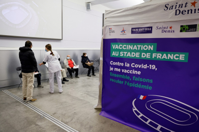Γαλλία: Όλα ανοιχτά για τον υποχρεωτικό εμβολιασμό