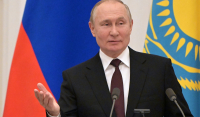 «Τρολάρισμα» Πούτιν για Δύση και Ουκρανία: «Τι ώρα ξεκινάμε τελικά εισβολή;»