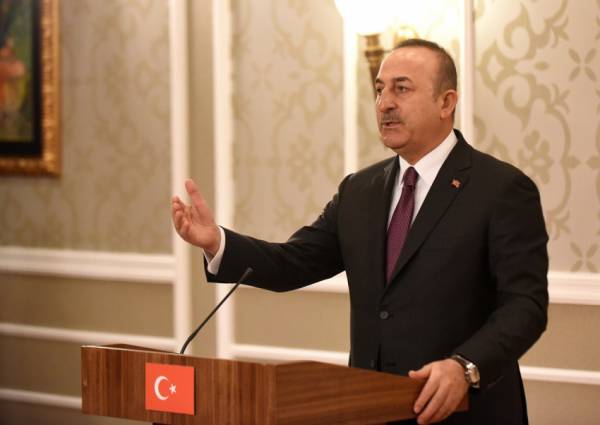 Τσαβούσογλου: Συμφωνία ΗΠΑ - Τουρκίας για κοινή δράση στη Λιβύη